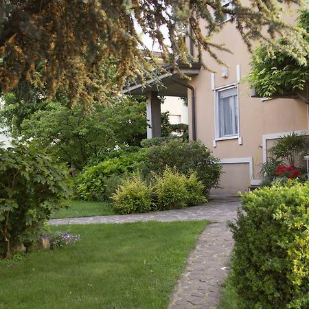 לינה וארוחת בוקר Trenzano Il Giardino מראה חיצוני תמונה