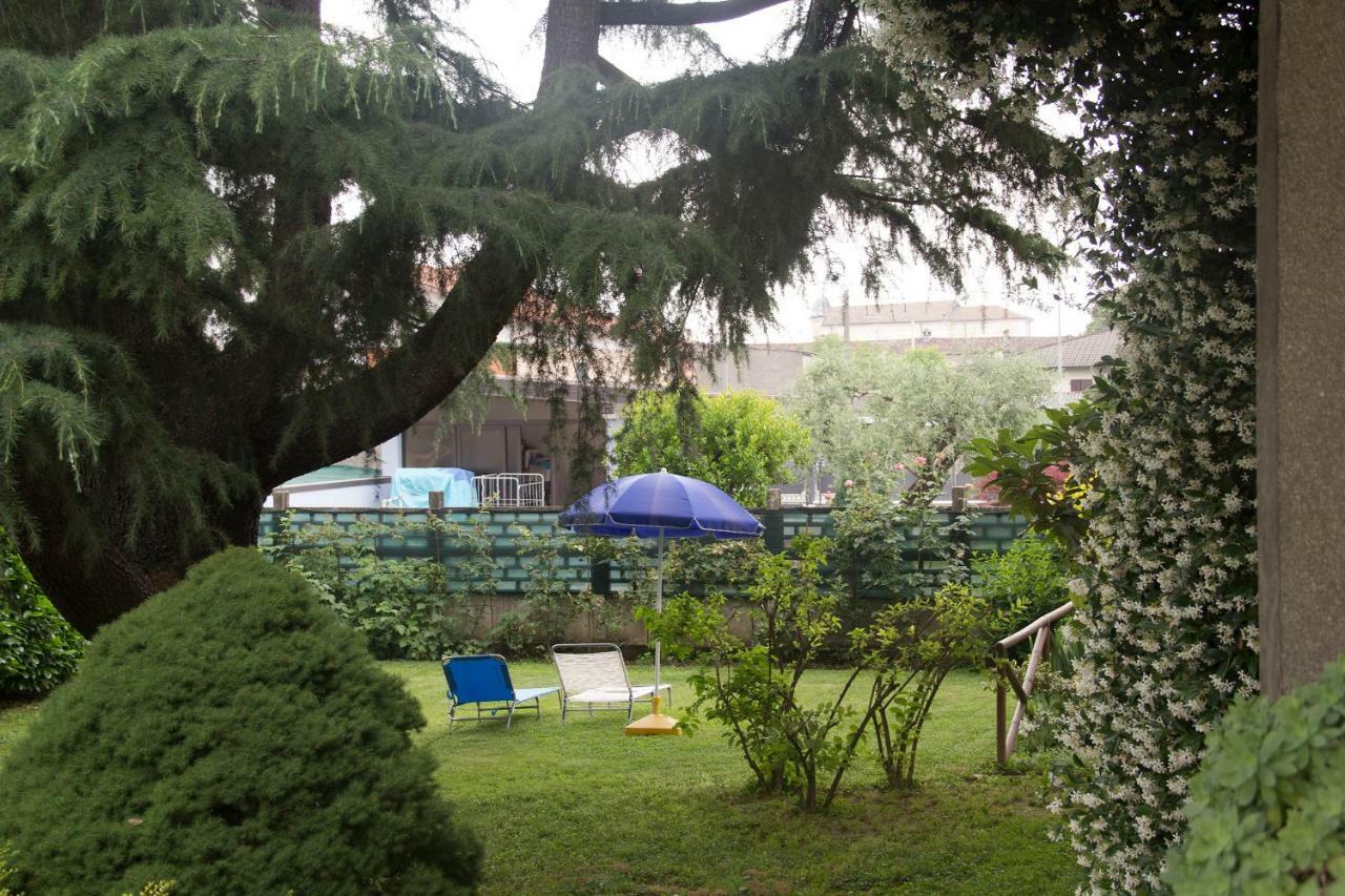 לינה וארוחת בוקר Trenzano Il Giardino מראה חיצוני תמונה