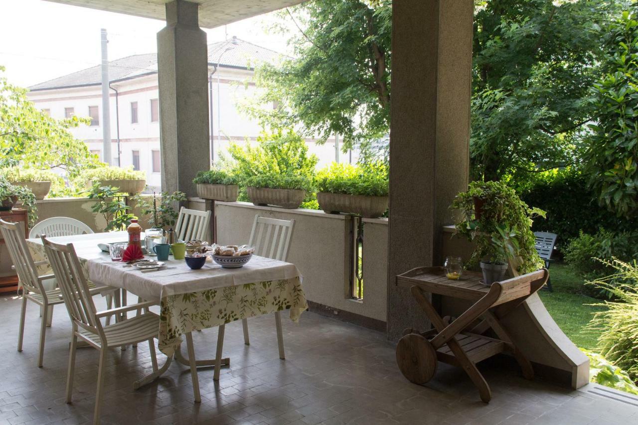 לינה וארוחת בוקר Trenzano Il Giardino מראה חיצוני תמונה